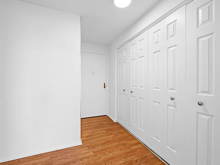 28 Allegheny Ave #1608 — Photo 4