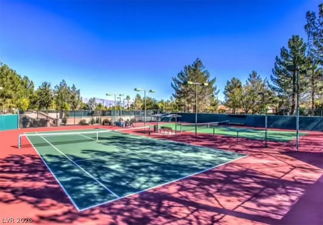 2 bed, 2.0 bath, 1021 sqft, $1,950 — Photo 4