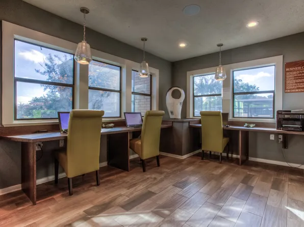 Hidden Ridge Apartments