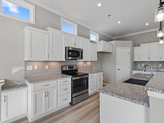 2nd image of 7665 Devonshire Dr #30-304