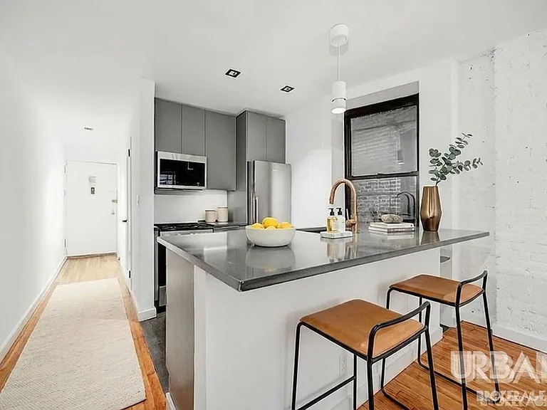 35 Grove St #5A — Photo 5