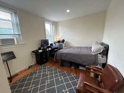 69 Park Dr APT 7, Boston, MA, 02215