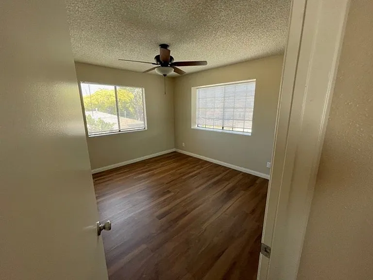 140 Cedar Ave — Photo 13