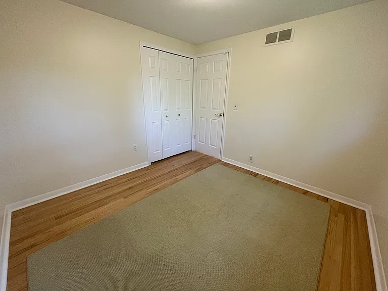2366 Eaton Gate Rd — Photo 24