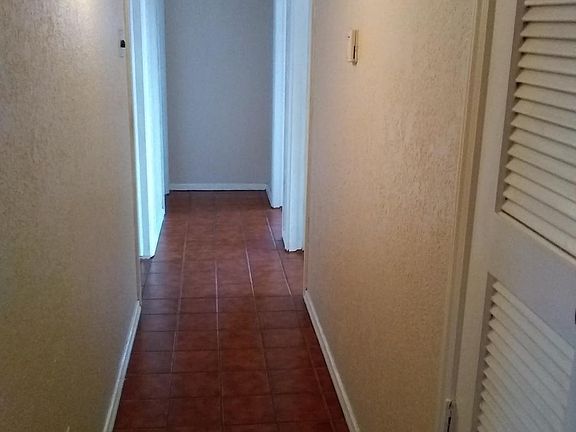 5th image of 8525 Darlina Dr
