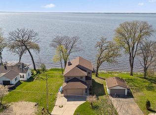 N1021 Vinnie Ha Ha Rd, Fort Atkinson, WI 53538