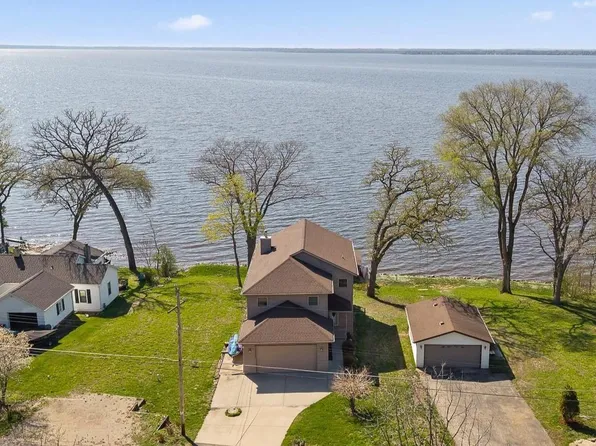 N1021 Vinnie Ha Ha Road, Fort Atkinson, WI 53538