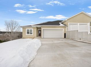 1830 Pinnacle Point, Holts Summit, MO 65043