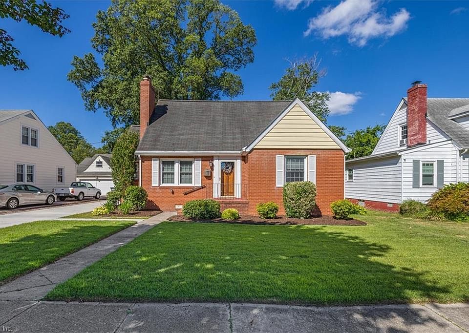 1st image of 131 Robinson Rd