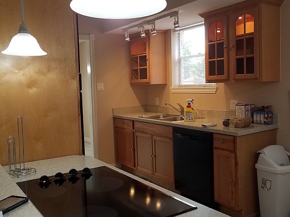 4th image of 11019 Sageheather Dr
