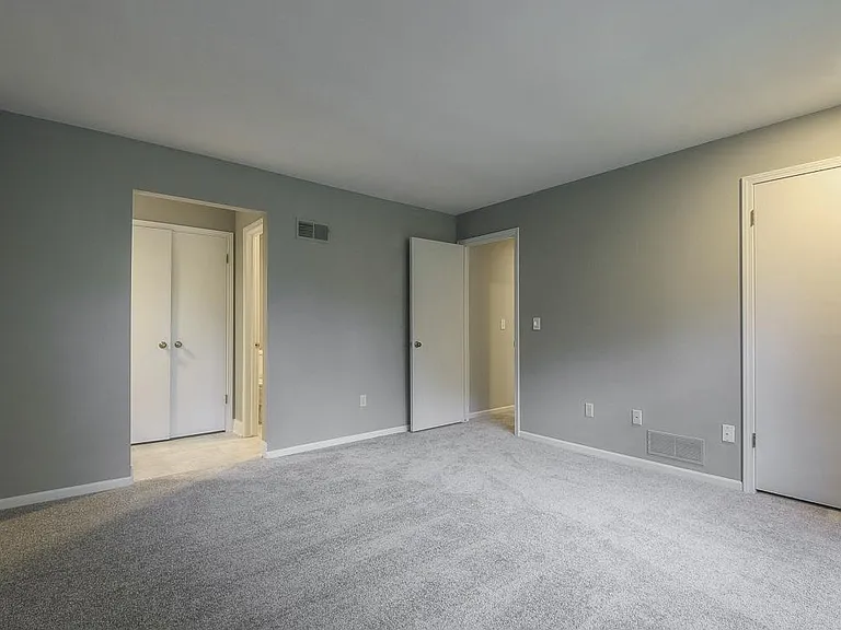 10116 Nieman Rd — Photo 31