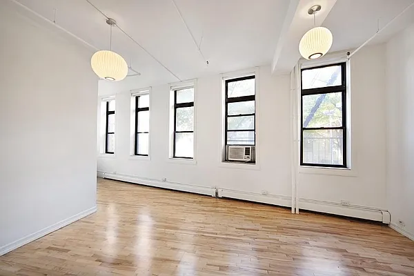 Rented by Town Residential | media 19