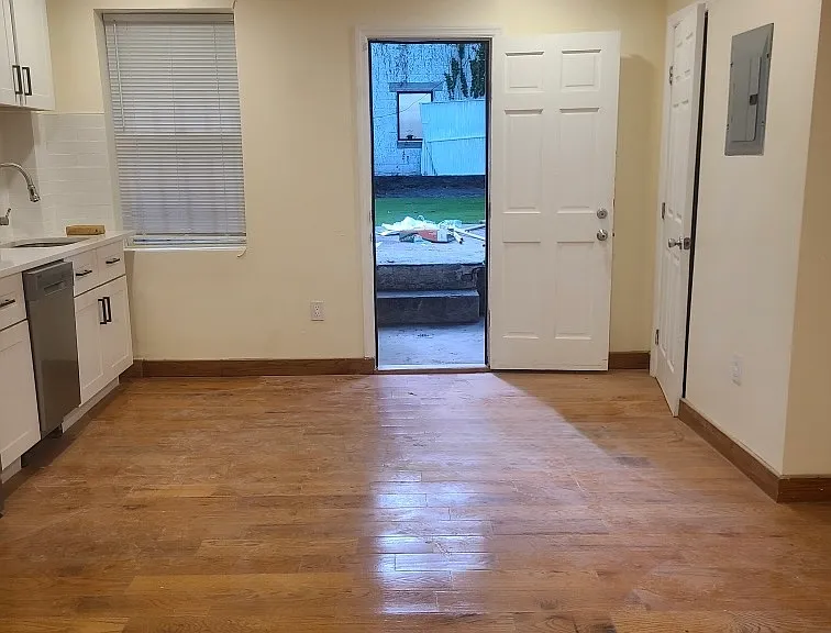 160 Washington Ave #1 — Photo 11