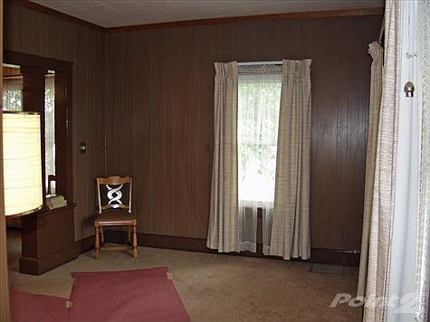 2nd image of 927 N Mill St