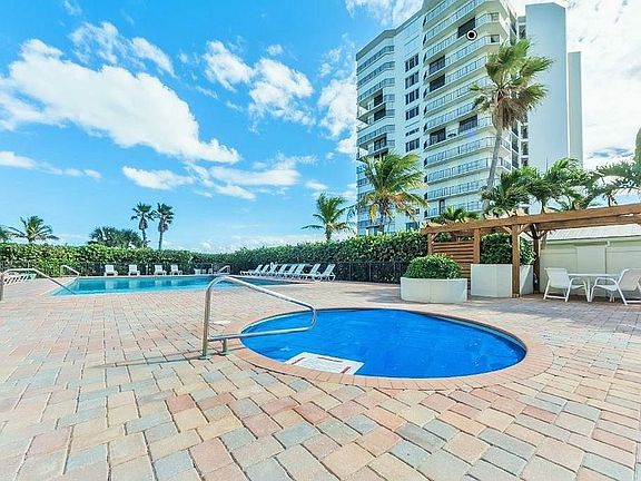 4th image of 3150 N Highway A1a APT 902