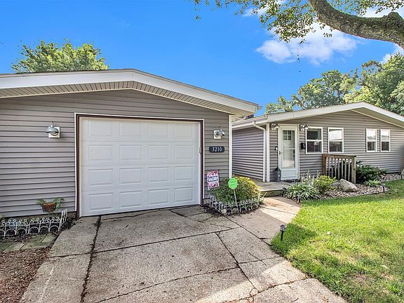 3rd image of 3210 Essex Dr