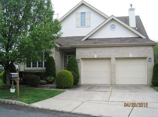 1 Chichester Rd, Monroe Township, NJ 08831