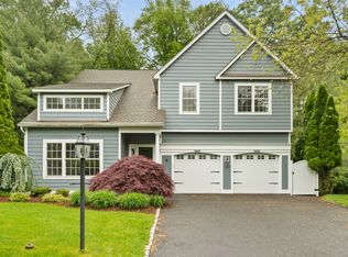 65 Macarthur Ln APT 6, Stamford, CT 06902