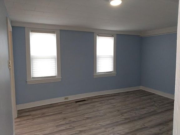 Brand new floor December 2022!