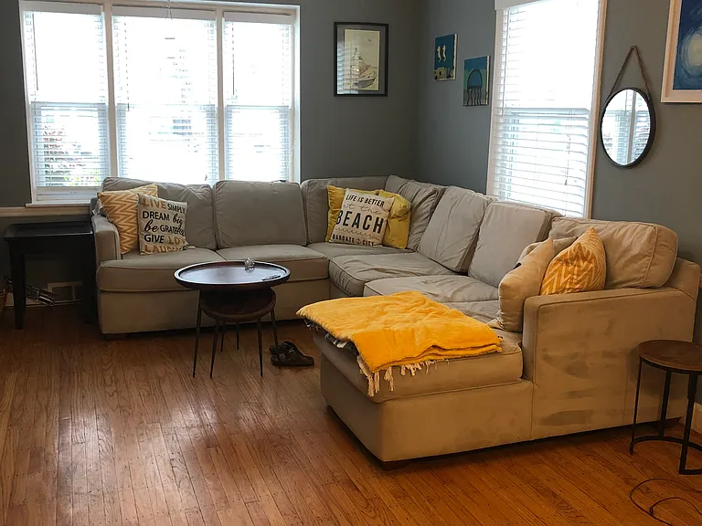 106 N Wilson Ave — Photo 1