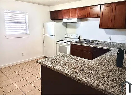 2809 Avenue M #2 — Photo 1