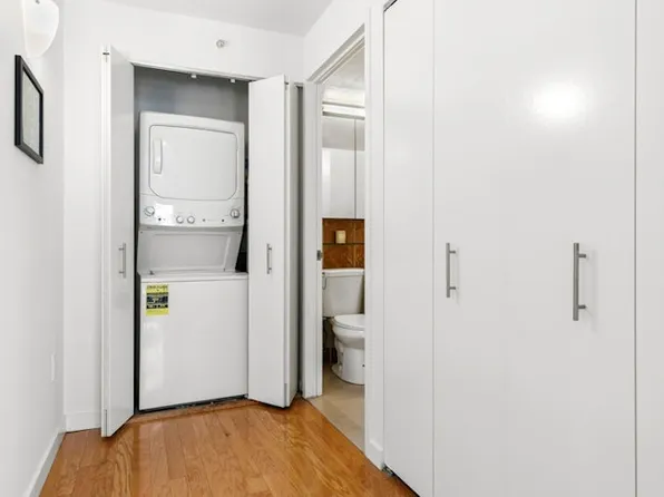 555 West 23rd Street image 7 of 7