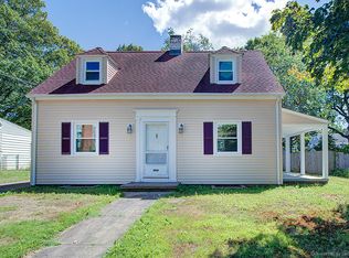 34 Dawes Ave, Hamden, CT 06517