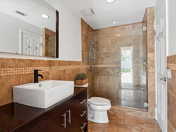 5th image of 279 NW 89th Avenue