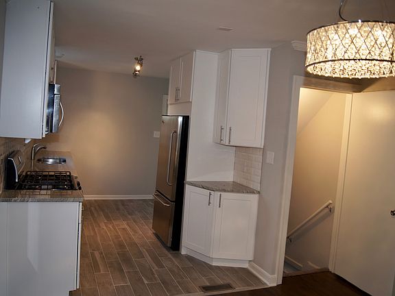 5th image of 3622 S 58th Ave