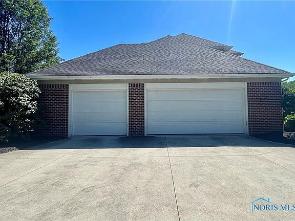 4th image of 1204 Hidden Brook Dr