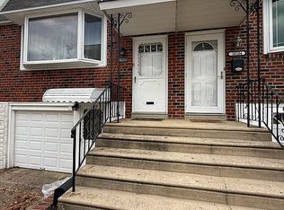 10202 Albemarle Ln, Philadelphia, PA 19114