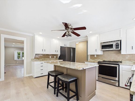4th image of 249 Ralph Talbot St