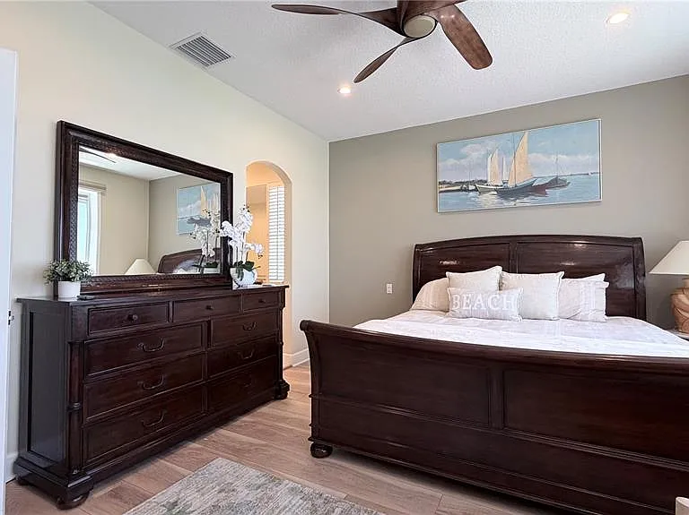 218 Sand Key Estates Dr — Photo 62