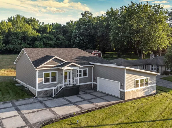 16470 Petro Dr, Mishawaka, IN 46544