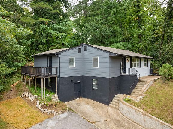 2nd image of 908 Curleque Dr