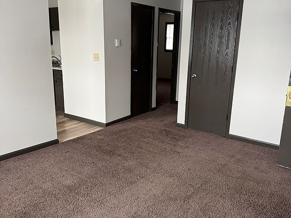 2nd image of 423 W North St #3A