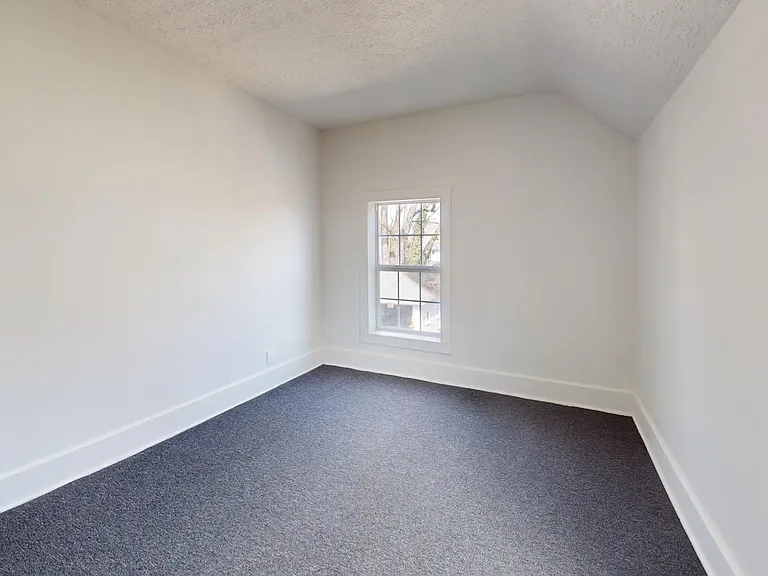 109 W Ely St — Photo 23