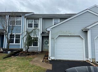 23 Carousel Cir, Doylestown, PA 18901