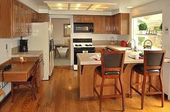2nd image of 17600 Chateau Ct