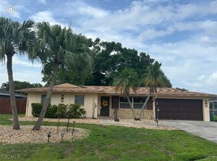1649 N Hermitage Rd, Fort Myers, FL 33919