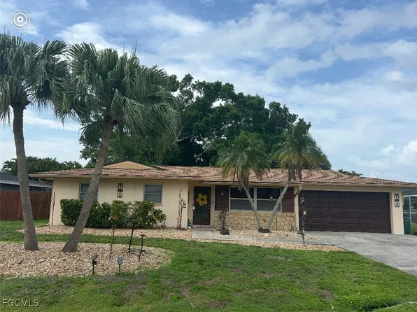 1649 N Hermitage Rd, Fort Myers, FL 33919