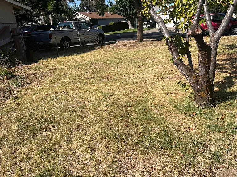 948 Ohio St — Photo 11