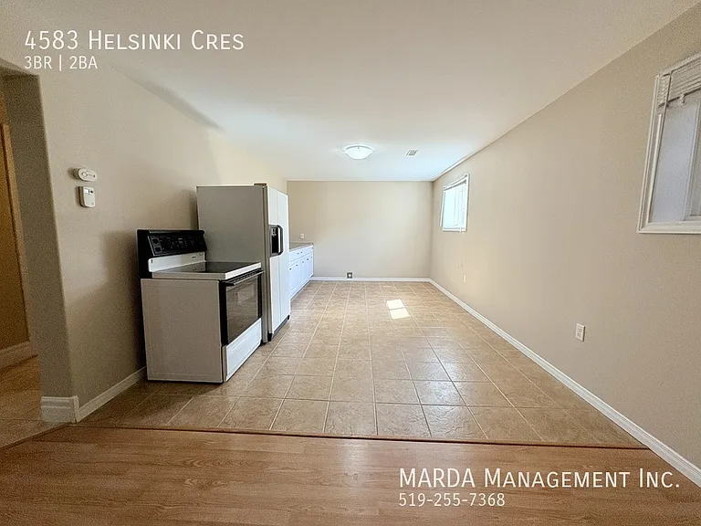 4583 Helsinki Cres — Photo 20