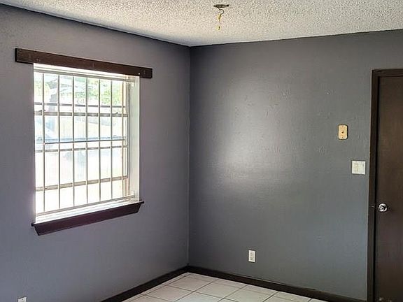 4th image of 36 Eloy St #17