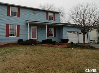 4775 Stonehurst Rd, Liverpool, NY 13090