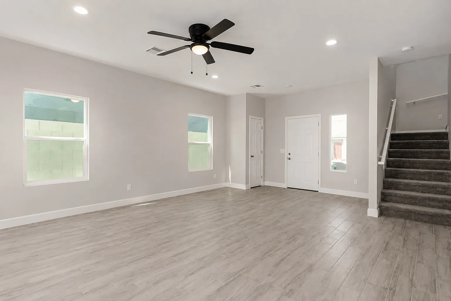 4 bed, 2.5 bath, 1990 sqft, $2,895 — Photo 4