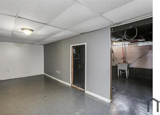 17181 Munich St — Photo 23