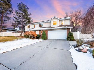 2374 E Snow Mountain Dr, Sandy, UT 84093