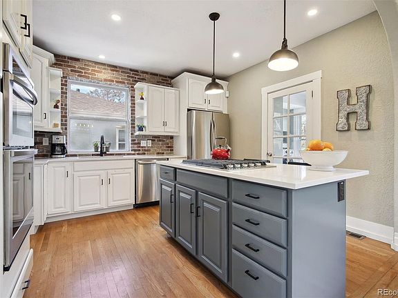 3rd image of 4135 E 16th Avenue