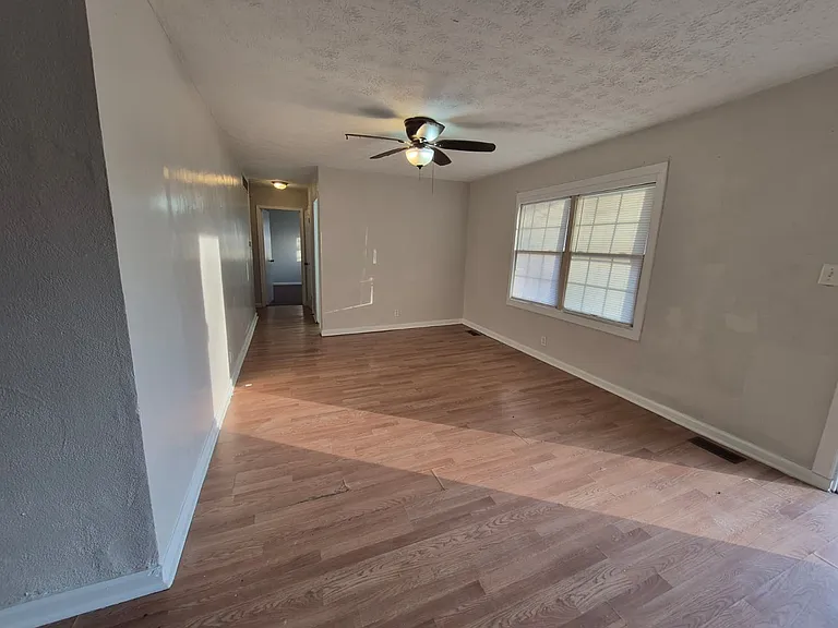 2031 Costello Dr — Photo 11